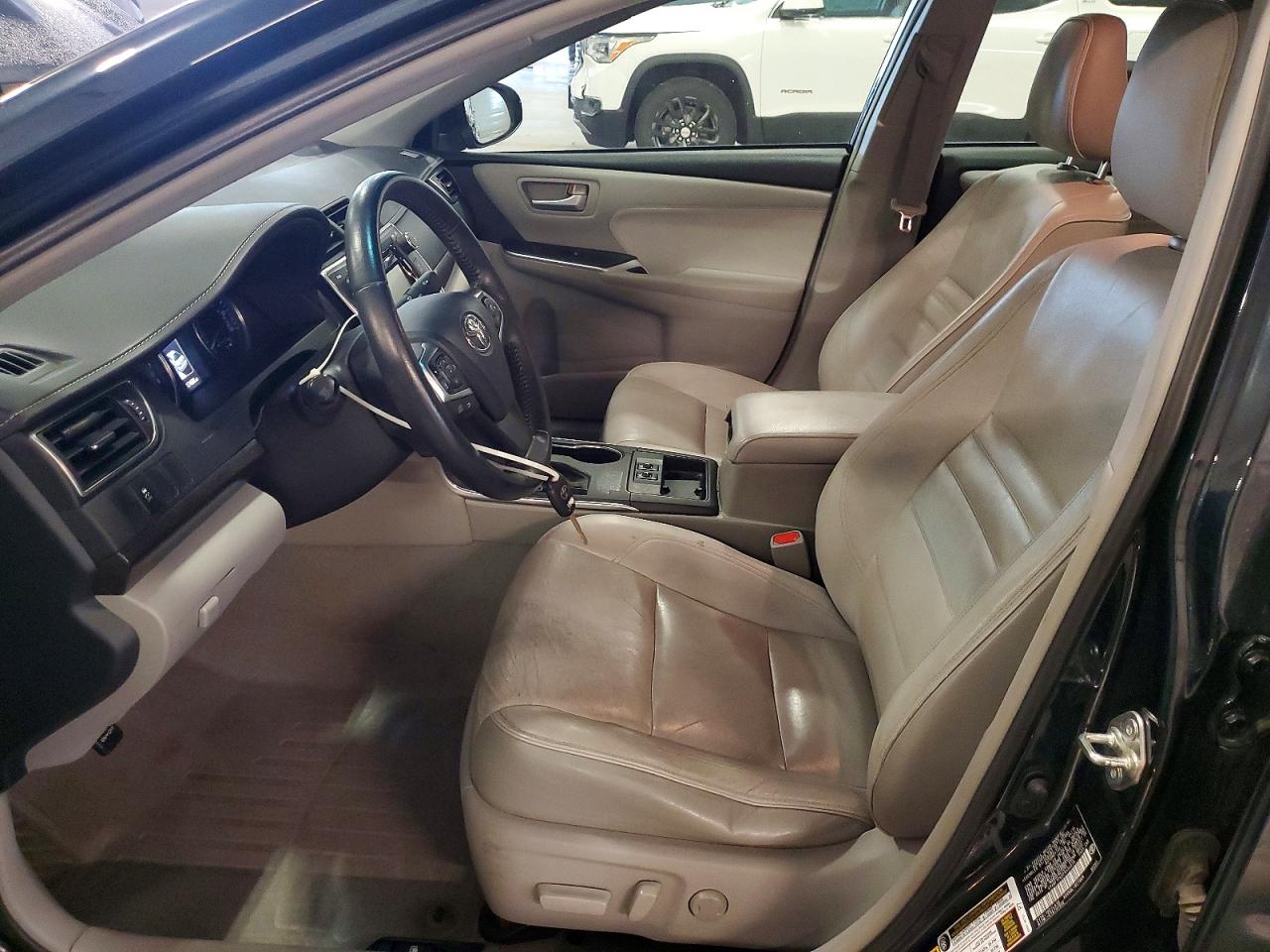 Toyota Camry Xle