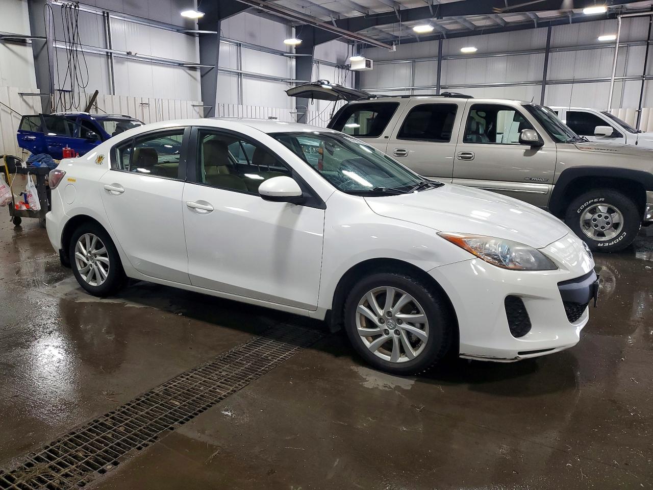 Mazda 3 I