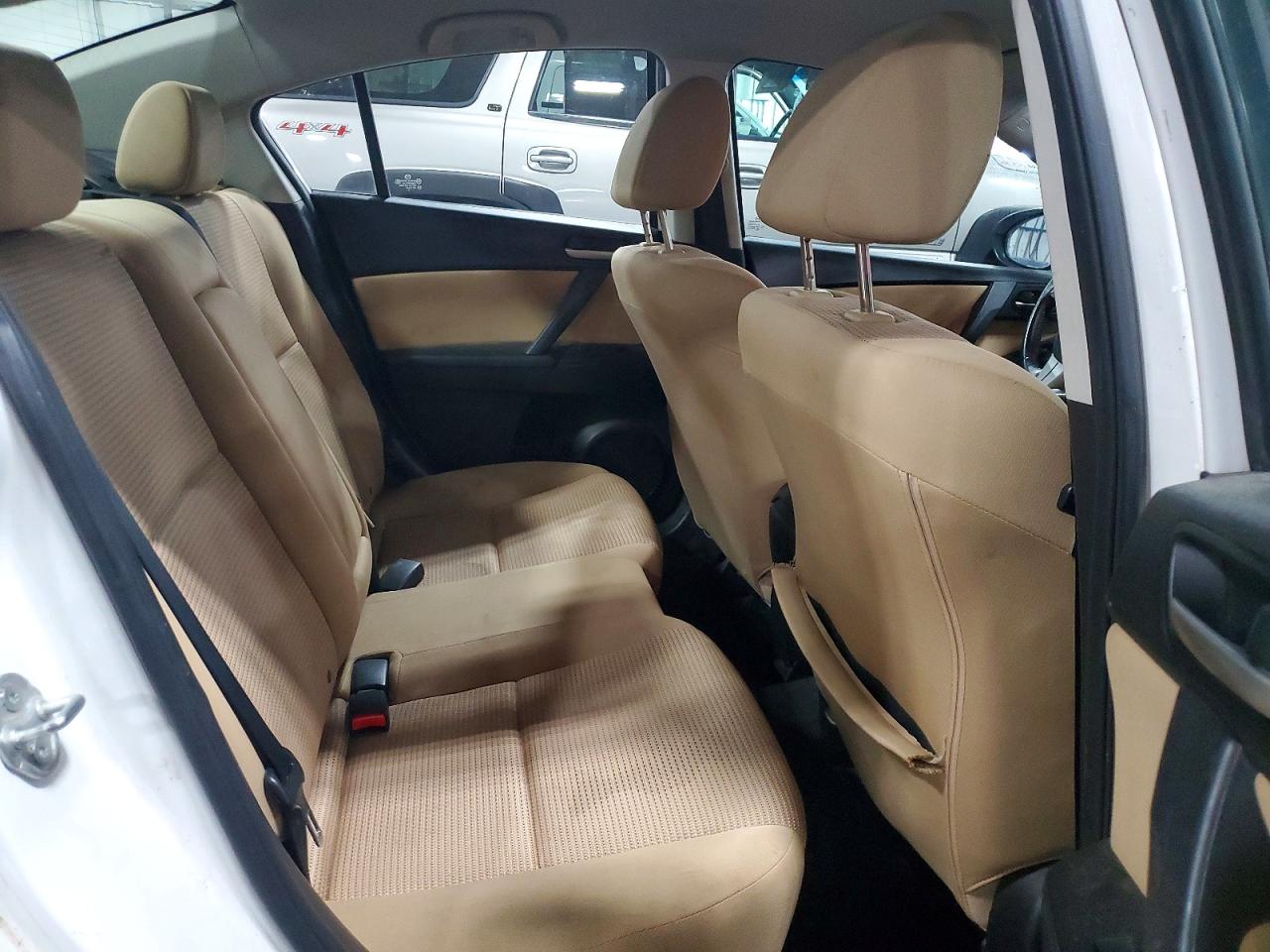 Mazda 3 I