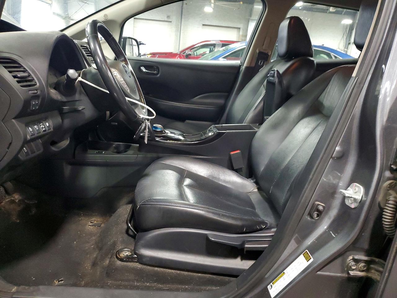 Nissan LEAF S