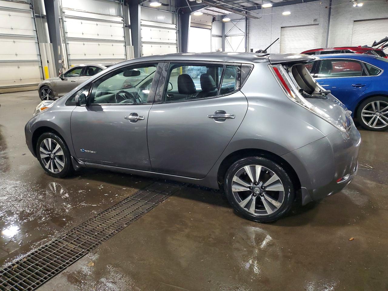 Nissan LEAF S