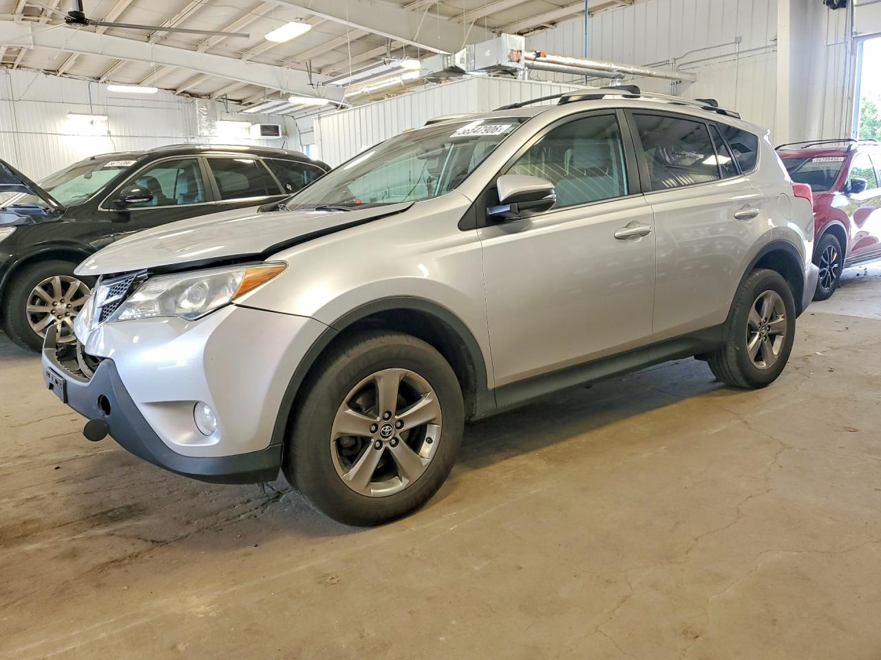Salvage Toyota RAV4 Image