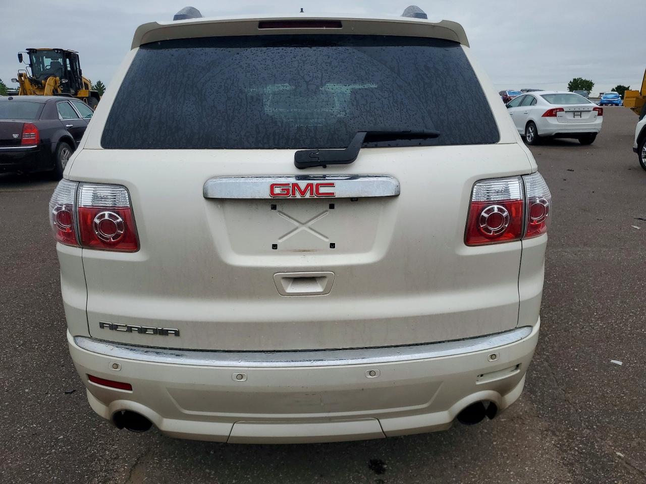 GMC Acadia Denali