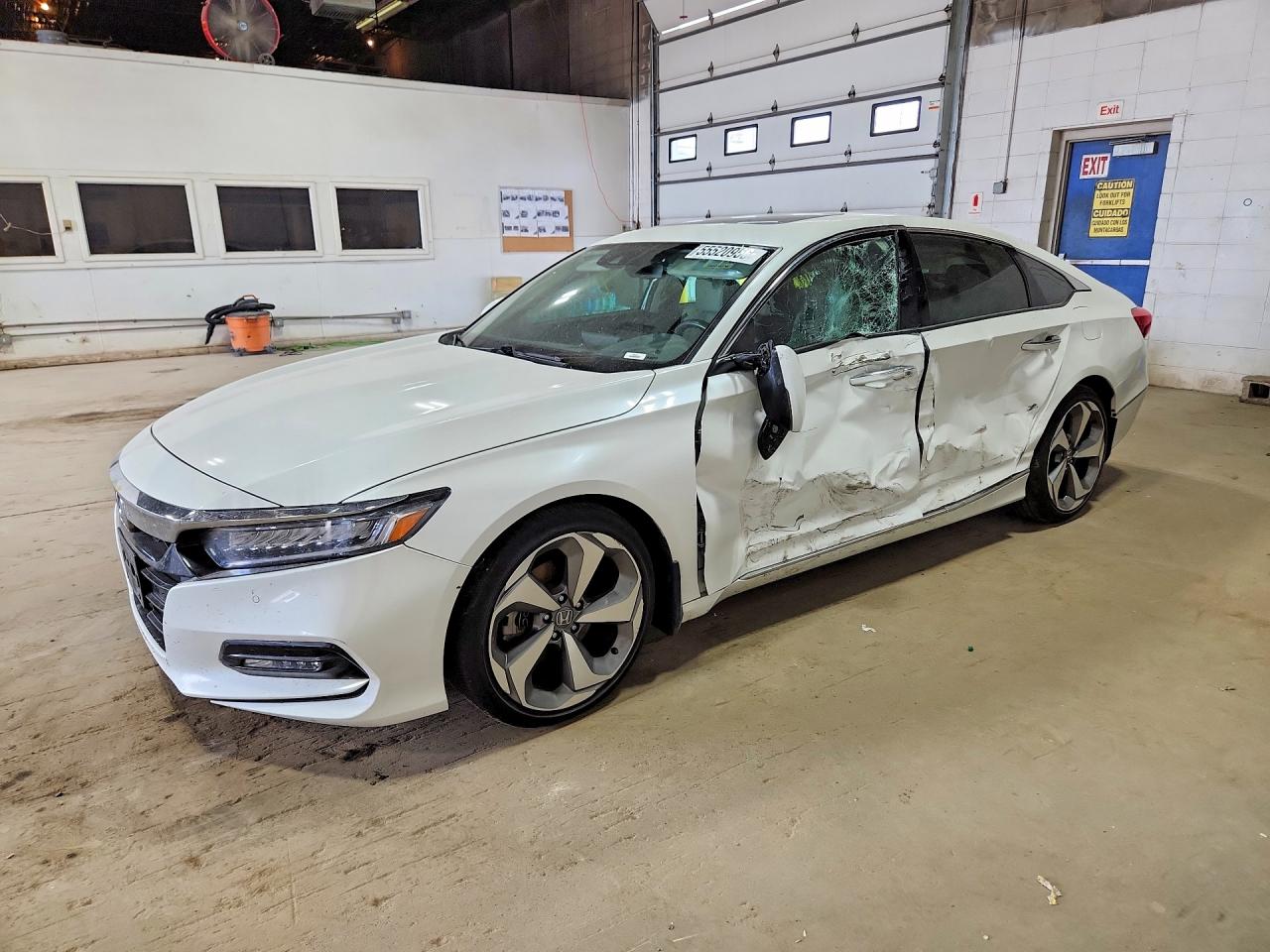 Salvage Honda Accord Image