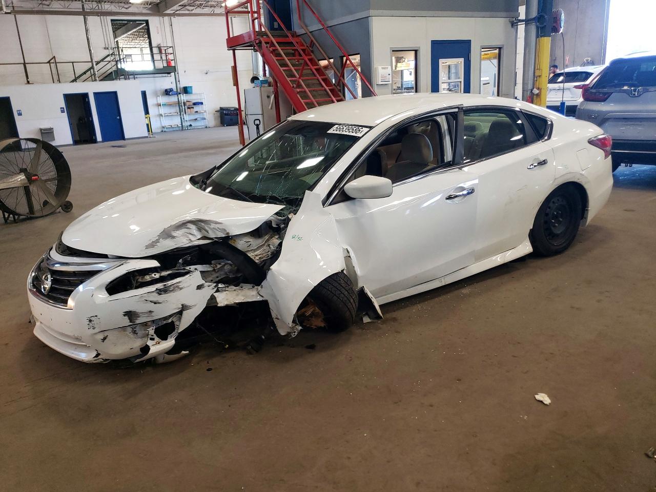 Salvage Nissan Altima Image