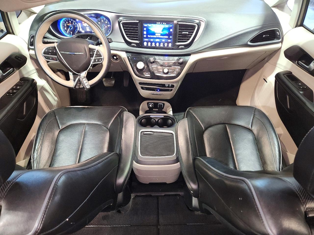 Chrysler Pacifica Limited