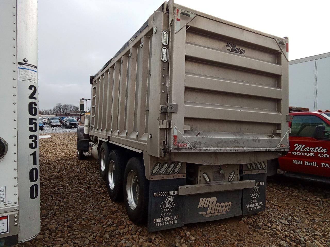 Peterbilt 389
