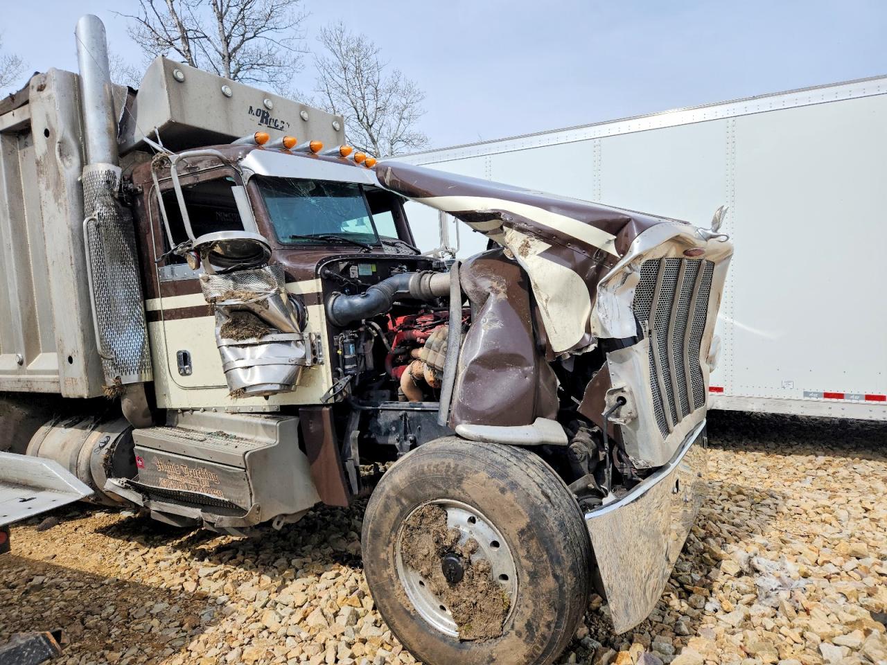 Peterbilt 389