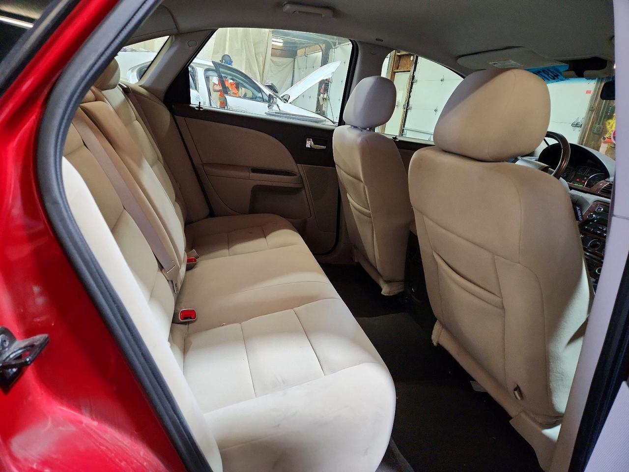 Ford Taurus Se