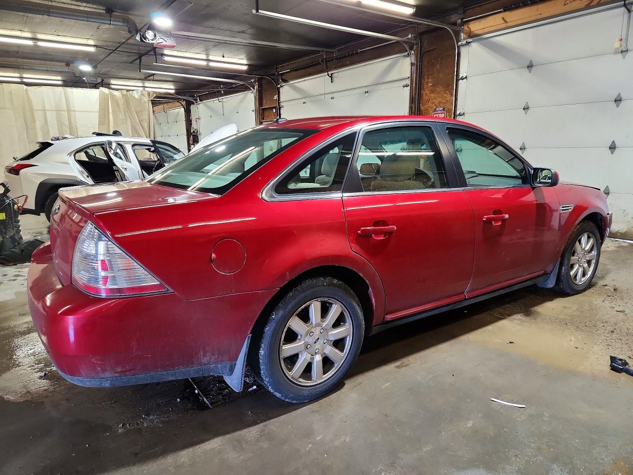 Ford Taurus Se