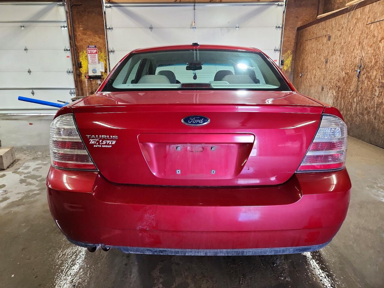 Ford Taurus Se