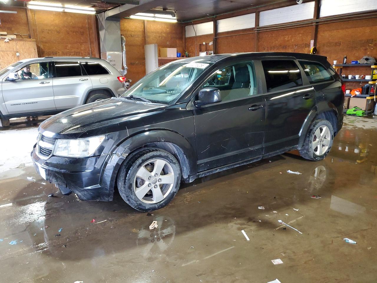 Salvage Dodge Journey Image
