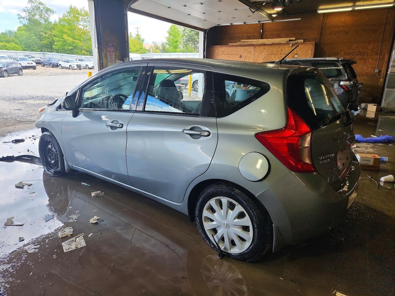 Nissan Versa Sv