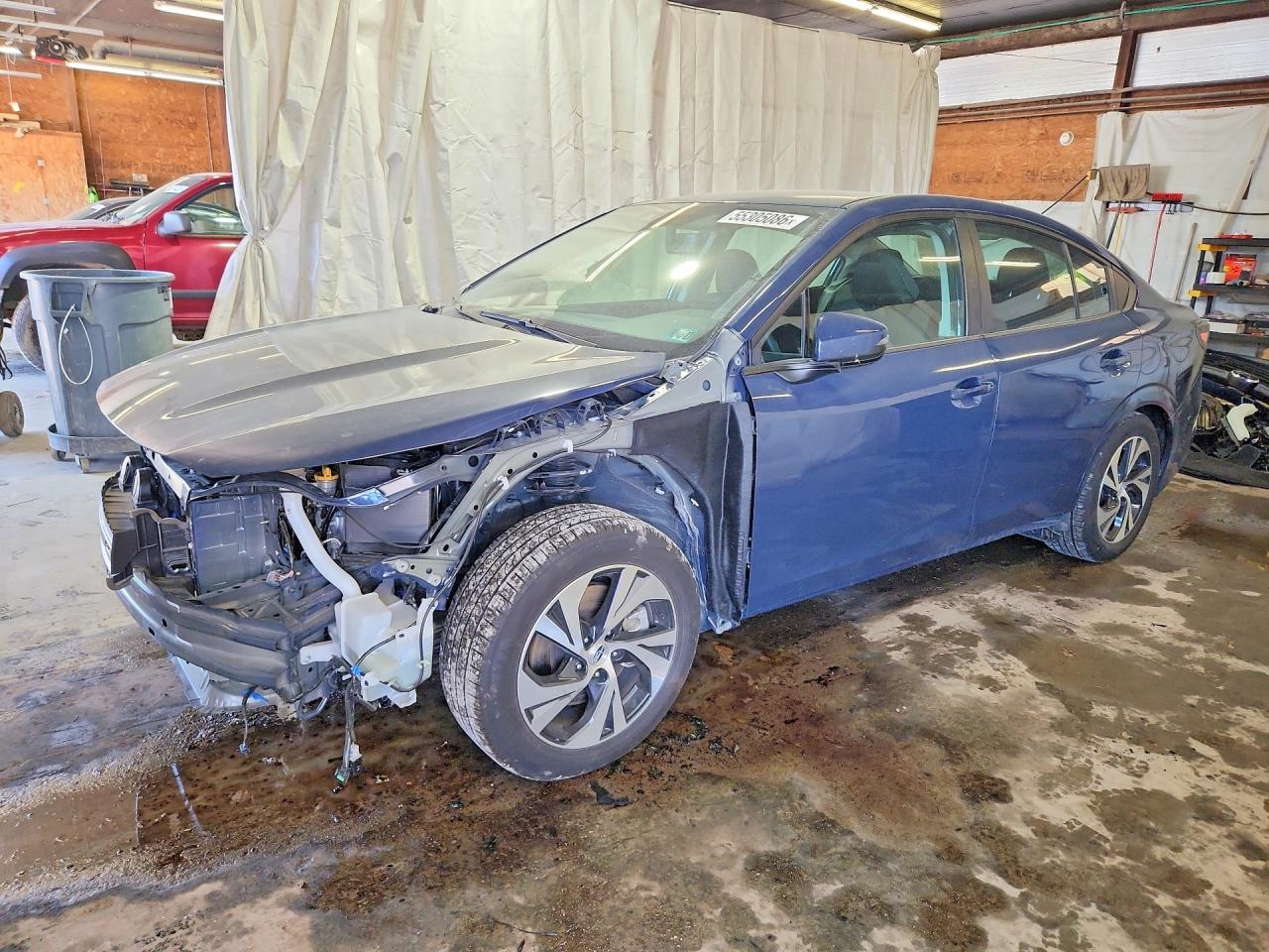 Salvage Subaru Legacy Image