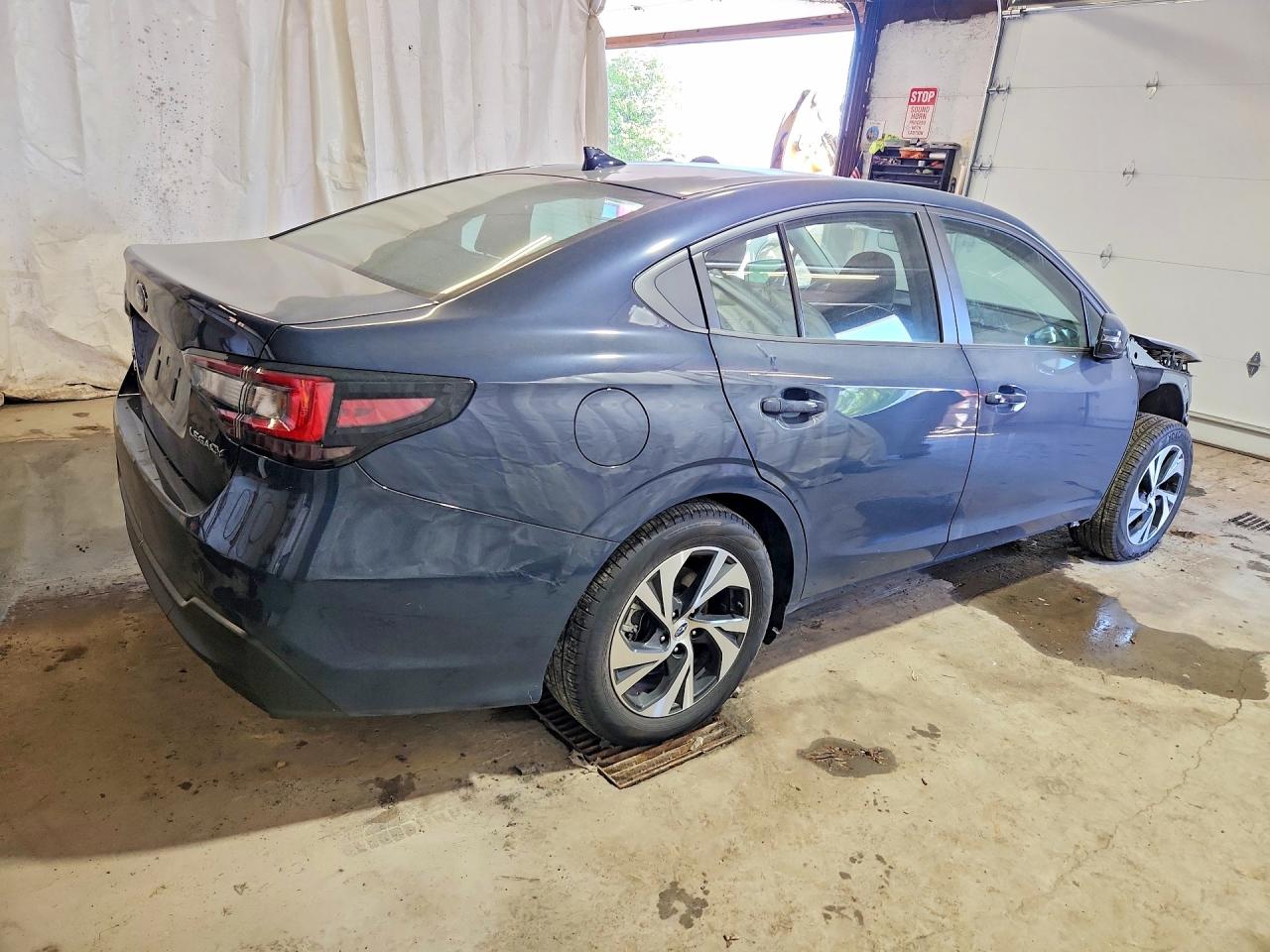 Subaru Legacy Premium