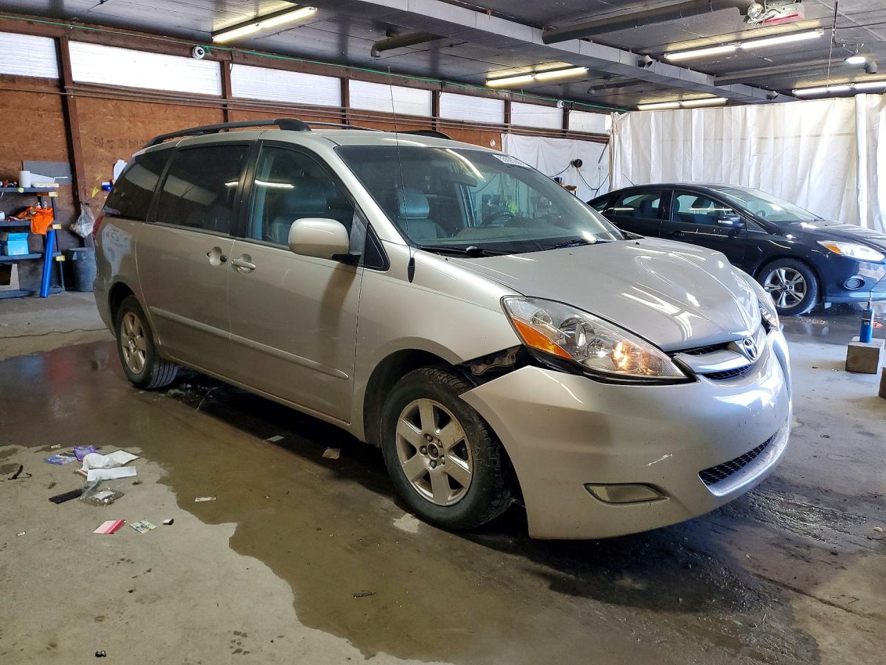Toyota Sienna Xle