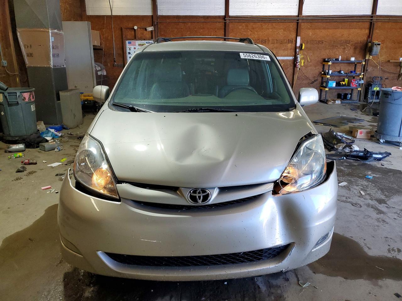 Toyota Sienna Xle
