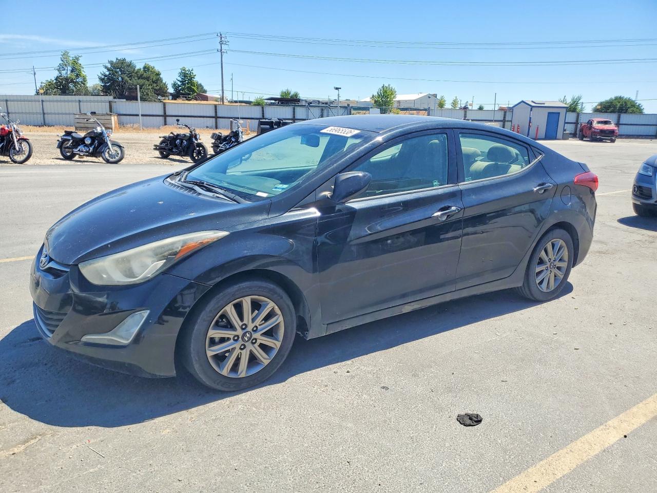 Salvage Hyundai ELANTRA Image