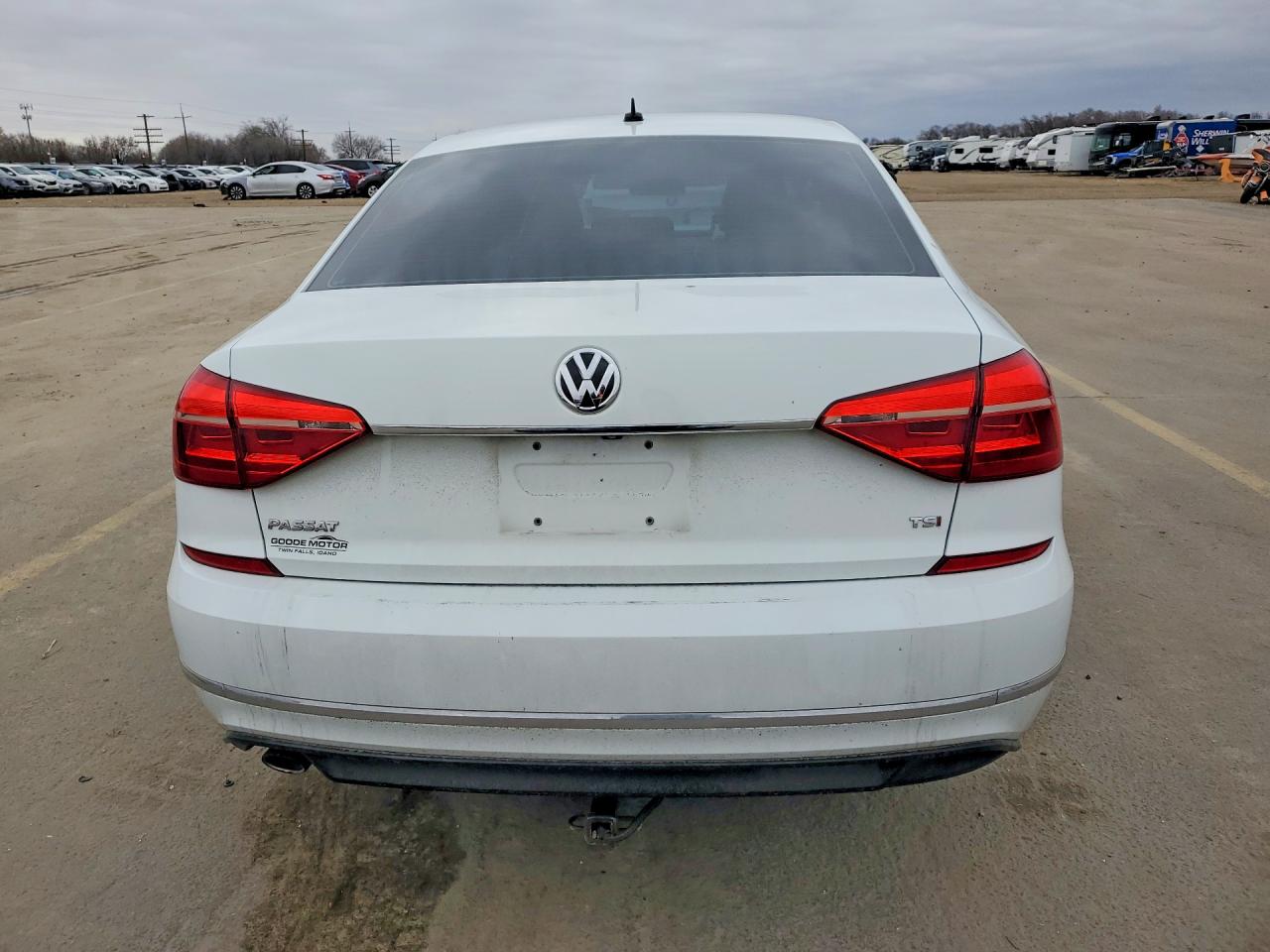 Volkswagen Passat S