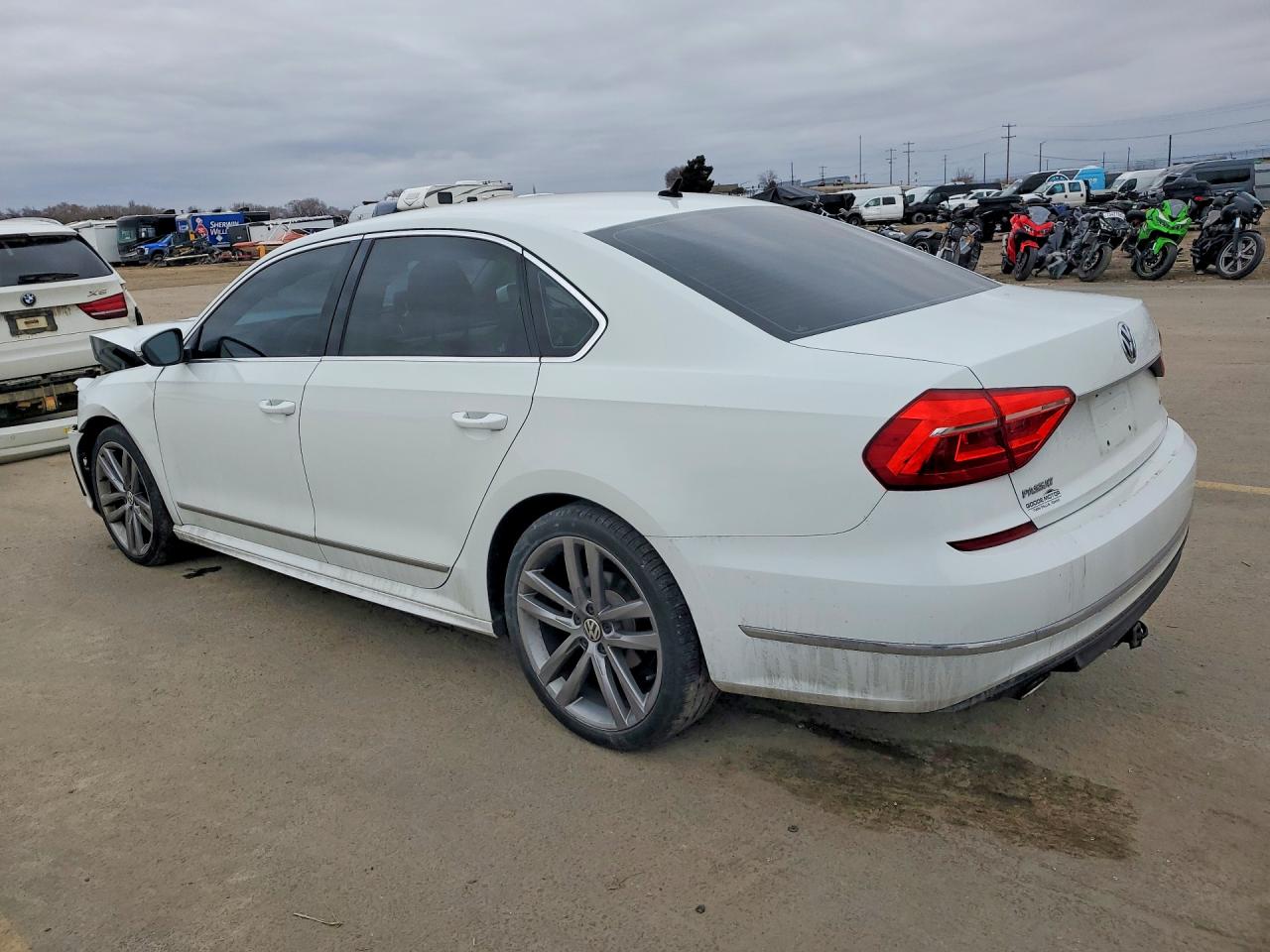 Volkswagen Passat S