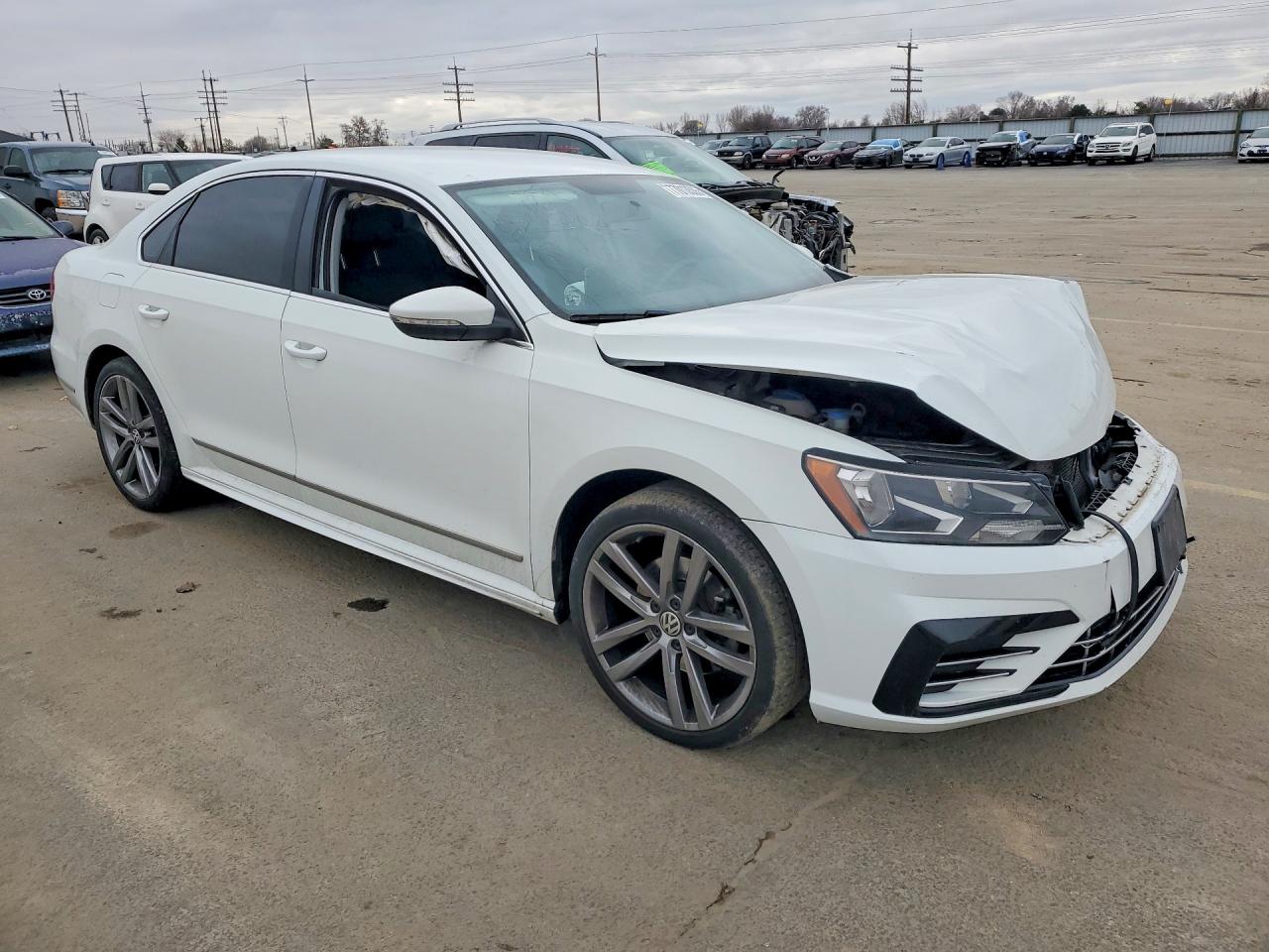 Volkswagen Passat S
