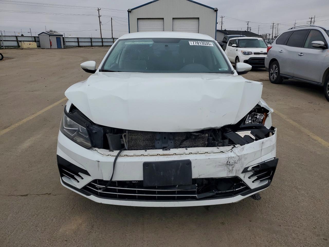 Volkswagen Passat S