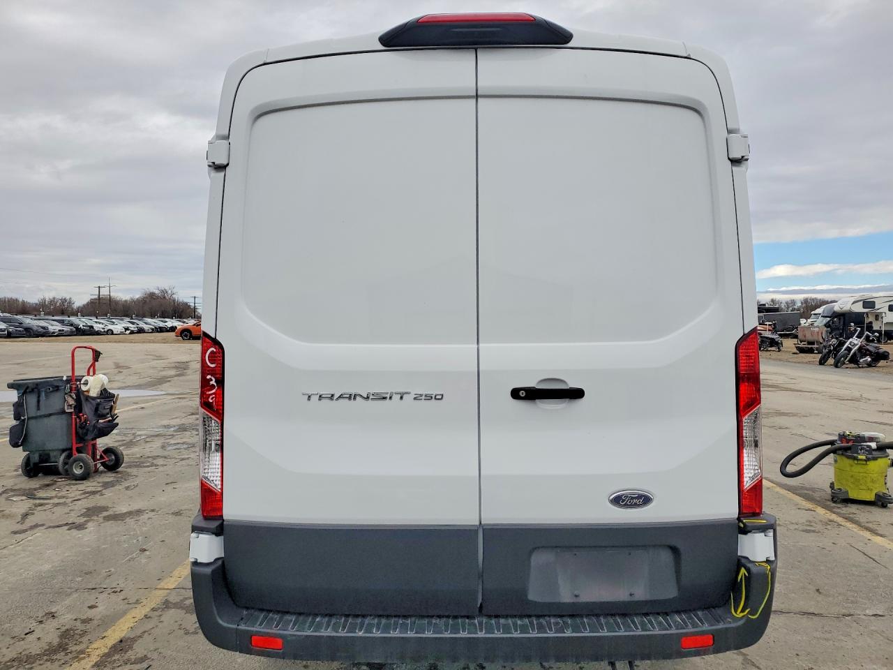 Ford Transit T-250