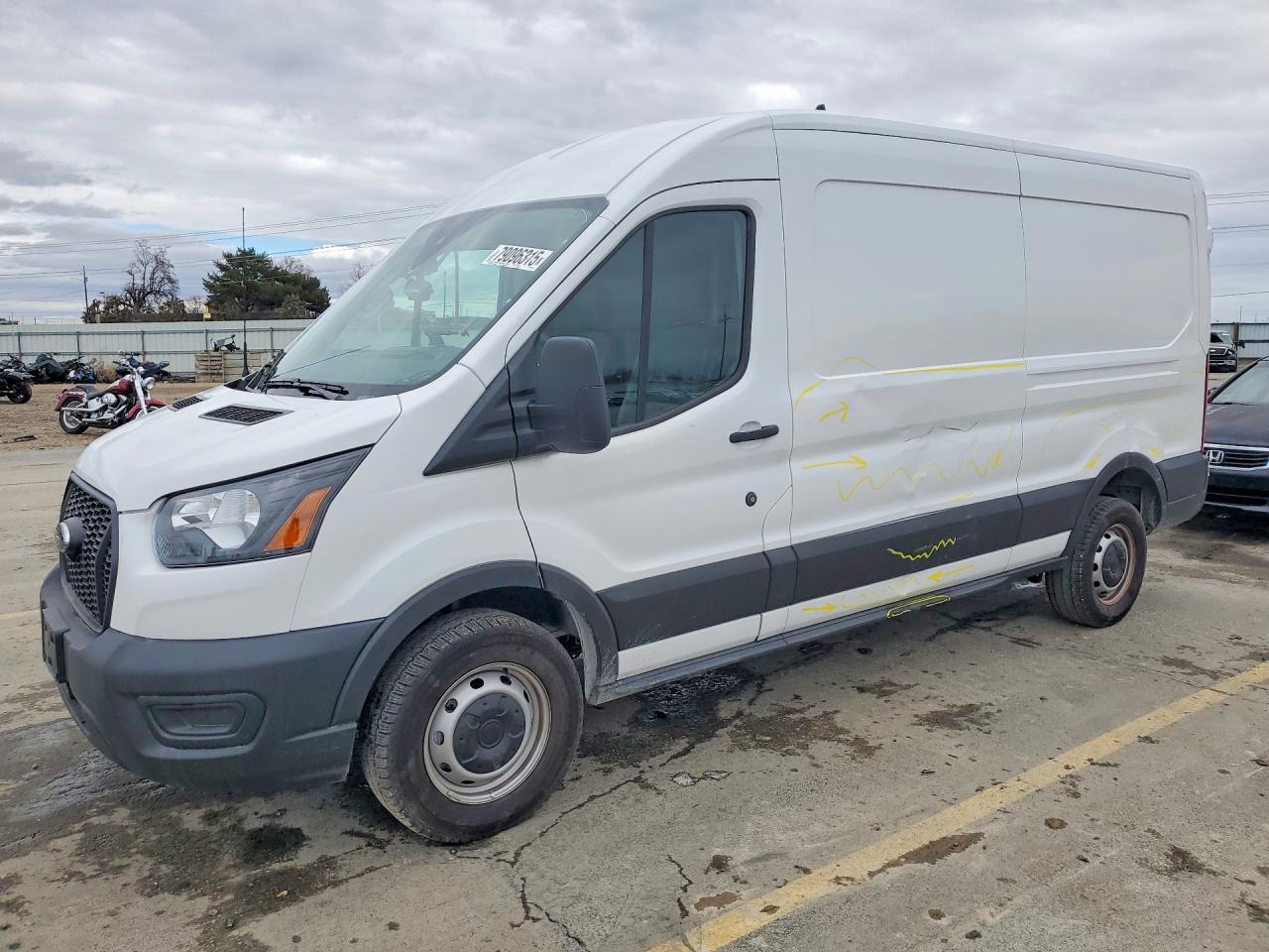 Salvage Ford Transit Image