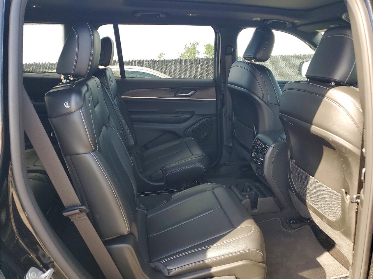 Jeep Cherokee L Limited