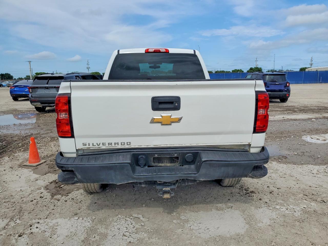 Chevrolet Silverado C1500