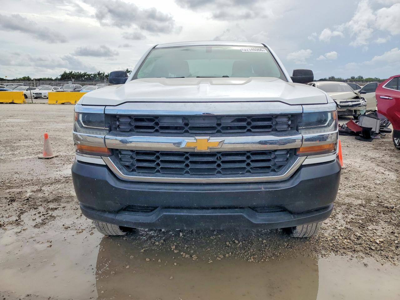 Chevrolet Silverado C1500