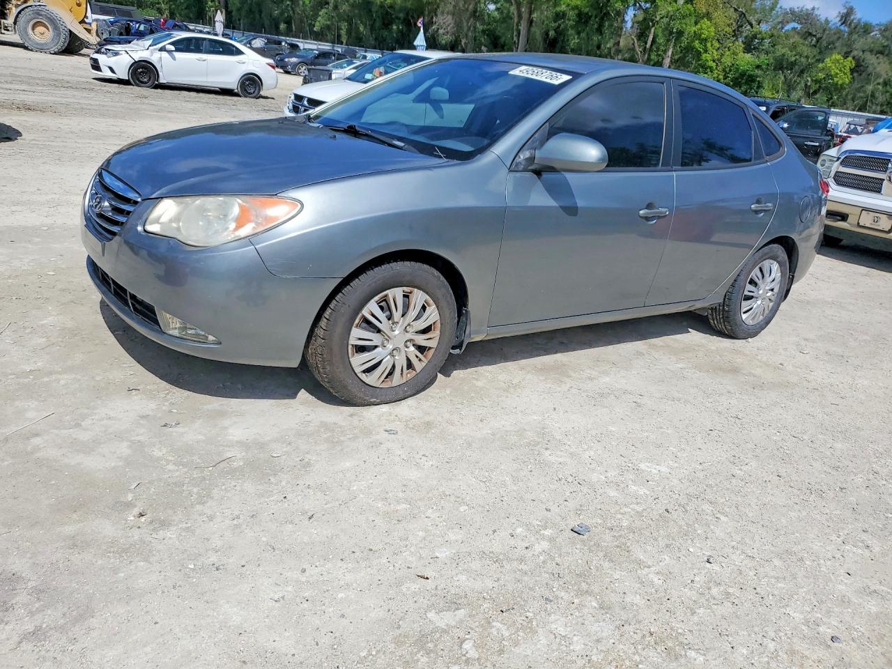 Salvage Hyundai ELANTRA Image