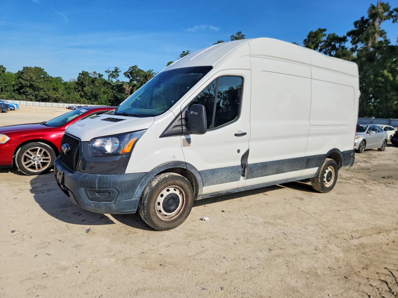 Salvage Ford Transit Image