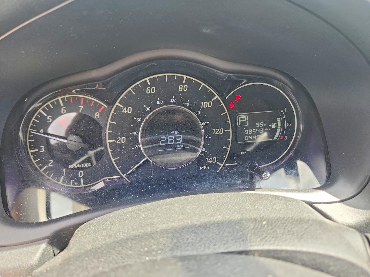 Nissan Versa Sv