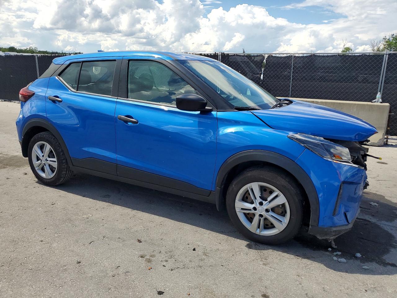Nissan Kicks S