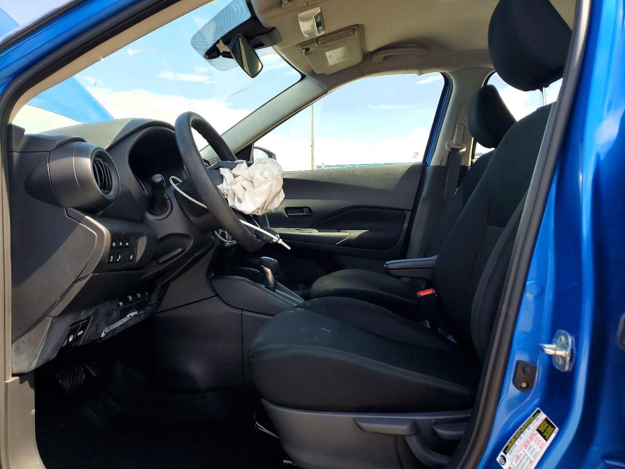 Nissan Kicks S