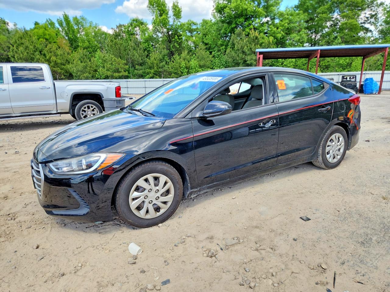 Salvage Hyundai ELANTRA Image