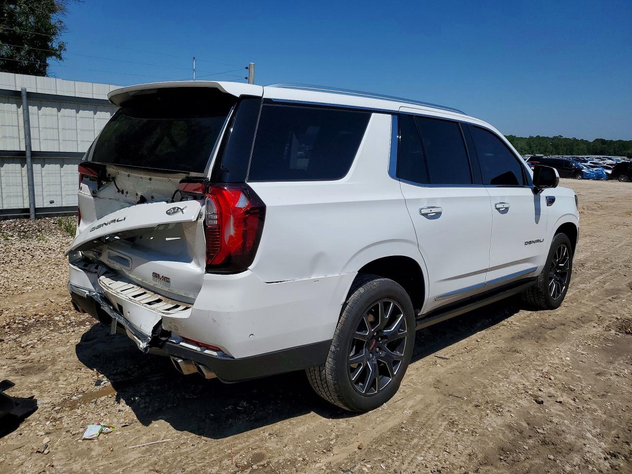 GMC Yukon Denali