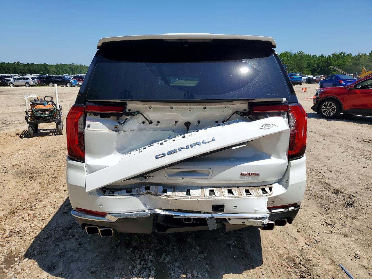 GMC Yukon Denali