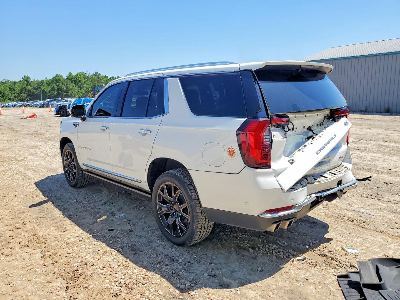 GMC Yukon Denali