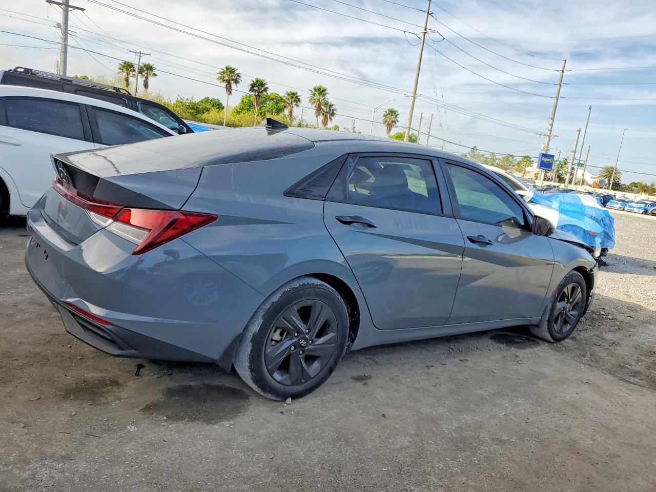 Hyundai ELANTRA Sel