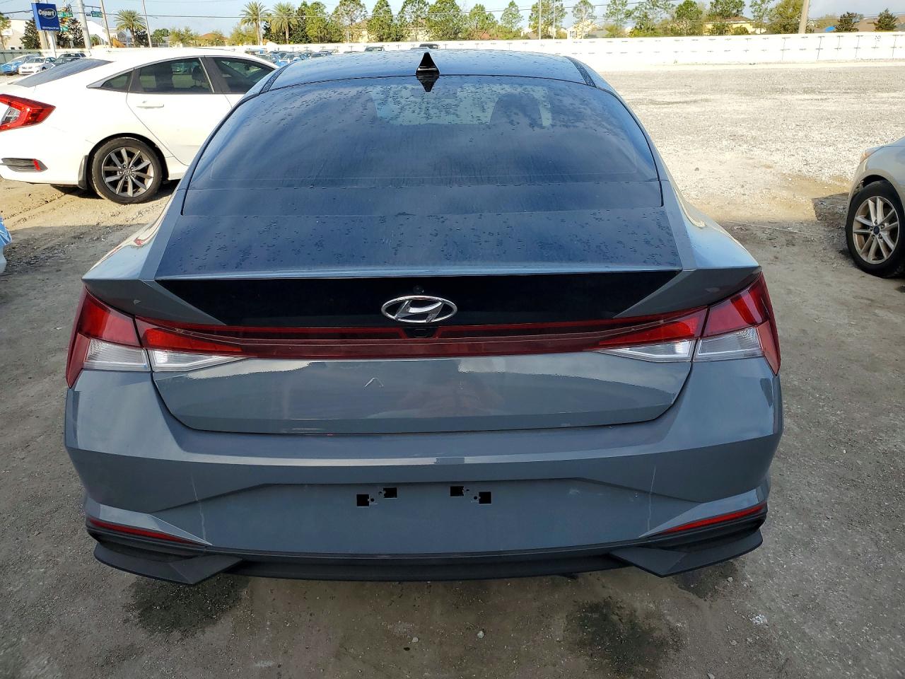 Hyundai ELANTRA Sel