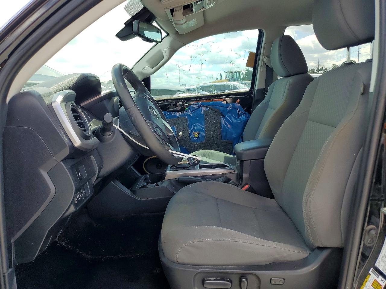 Toyota Tacoma Sr5 V6