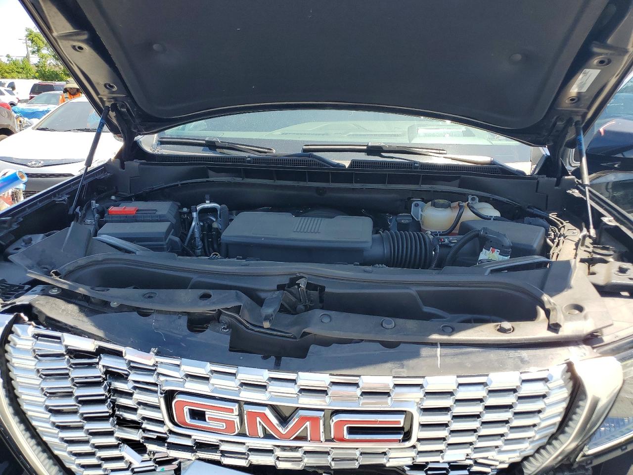 GMC Yukon Denali