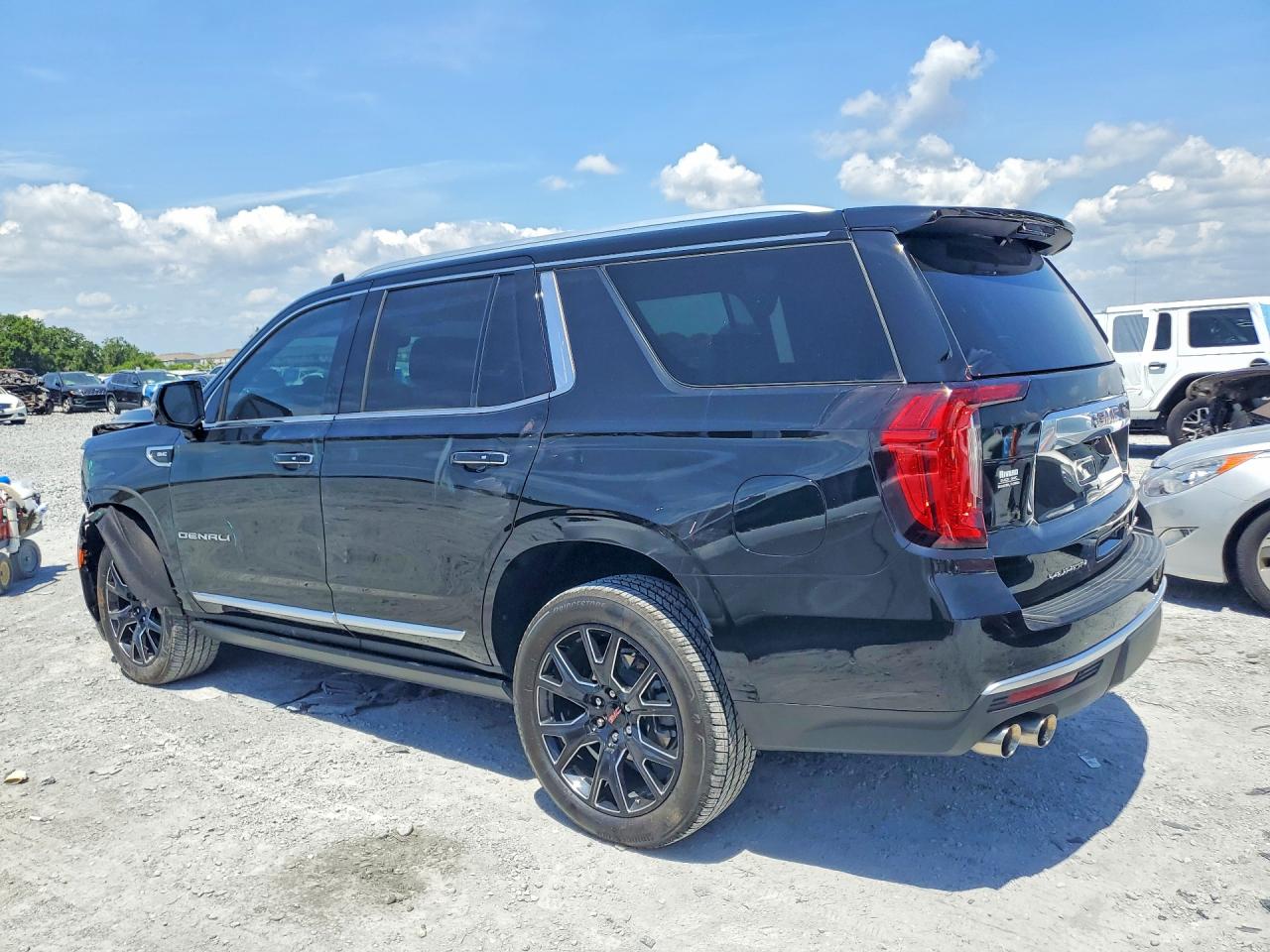 GMC Yukon Denali