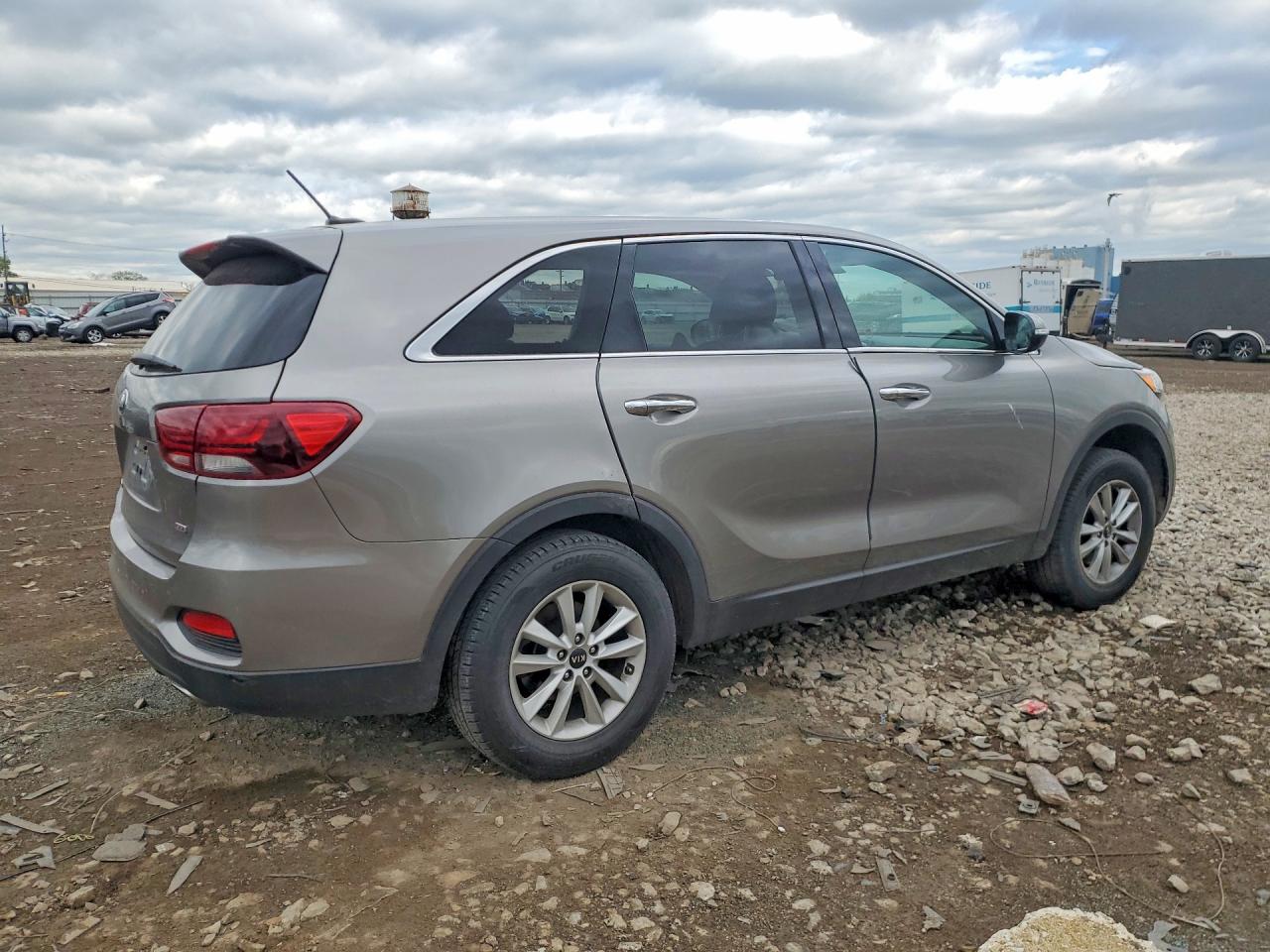 Kia Sorento L