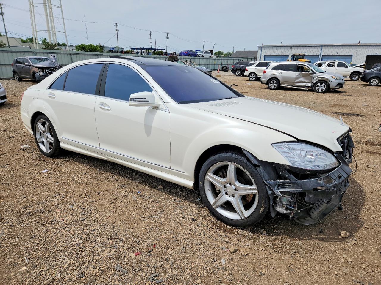 Mercedes-Benz S-Class 550 4matic