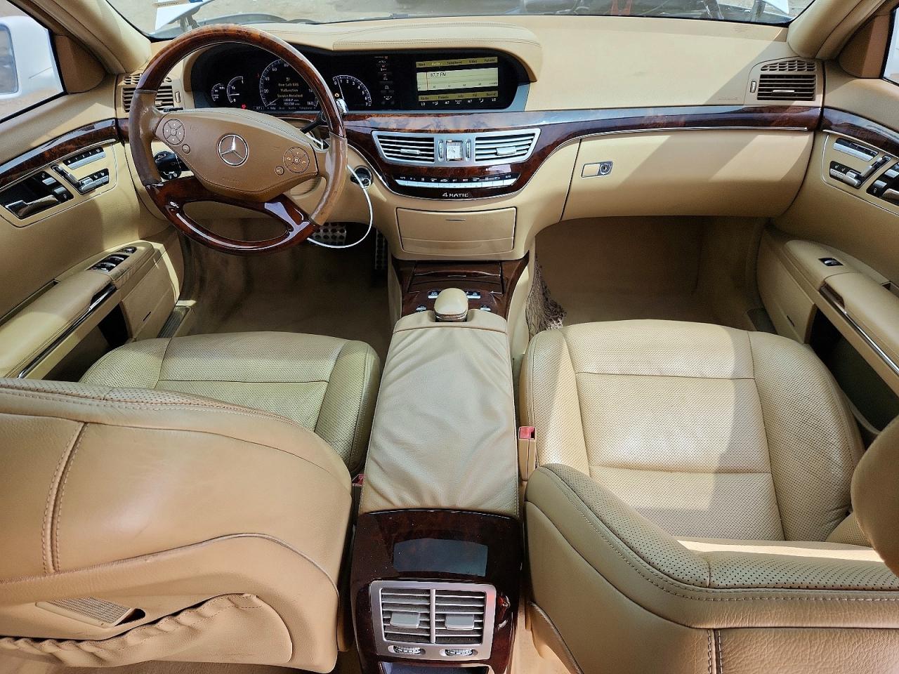 Mercedes-Benz S-Class 550 4matic