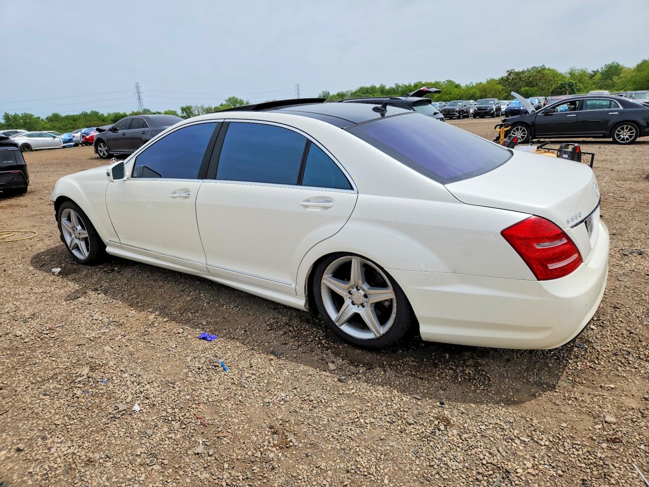 Mercedes-Benz S-Class 550 4matic