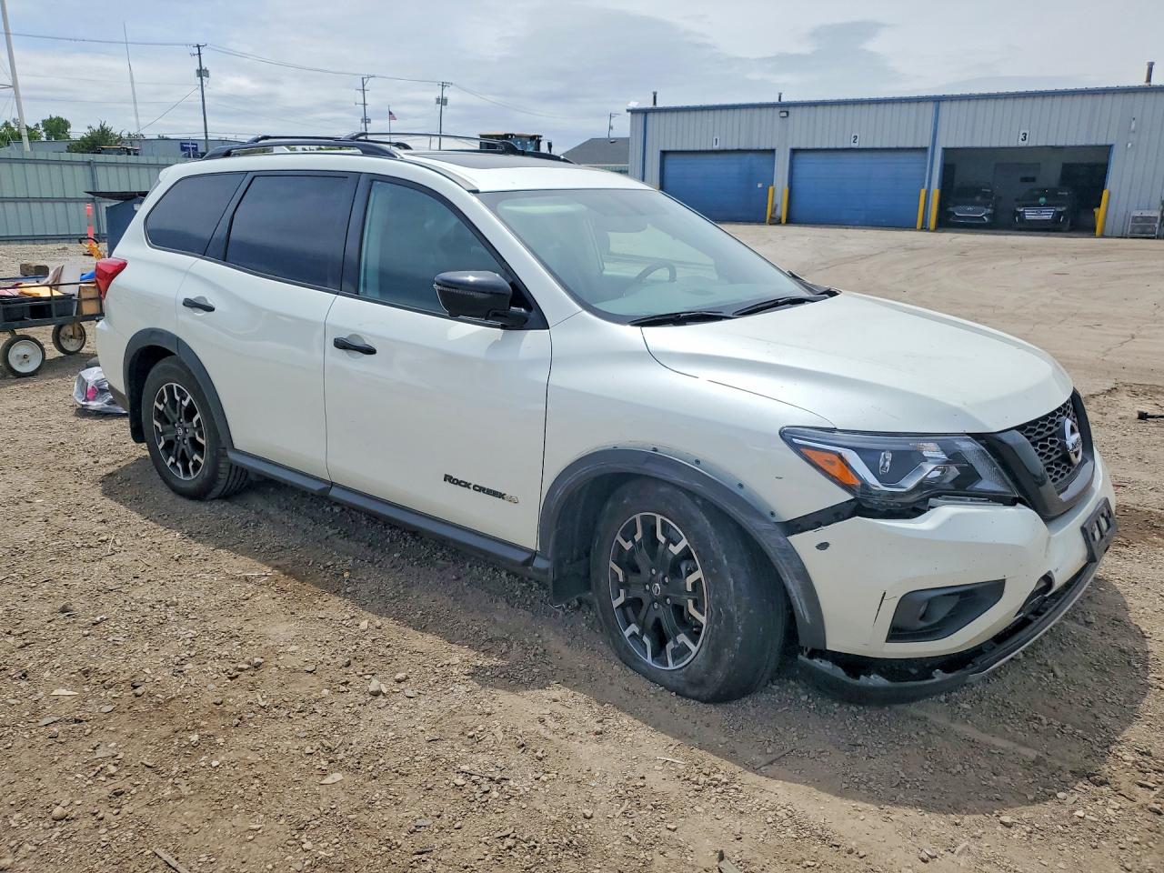 Nissan Pathfinder Sl